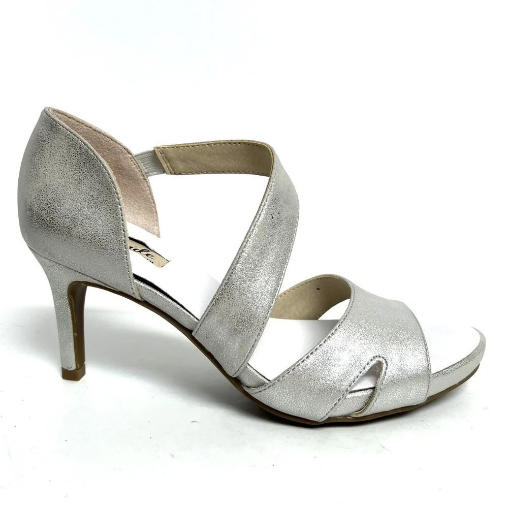 Lifestride Womens Mega Sandal Silver 7.5Wide